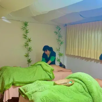 Relaxing Massages (7)